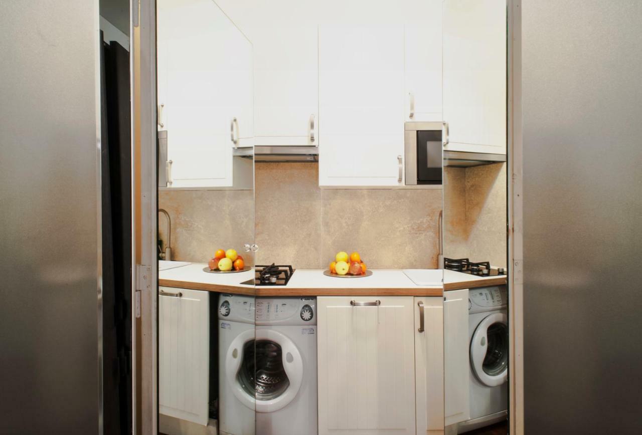 Santa Cecilia Apartment In Via Del Corso ローマ エクステリア 写真