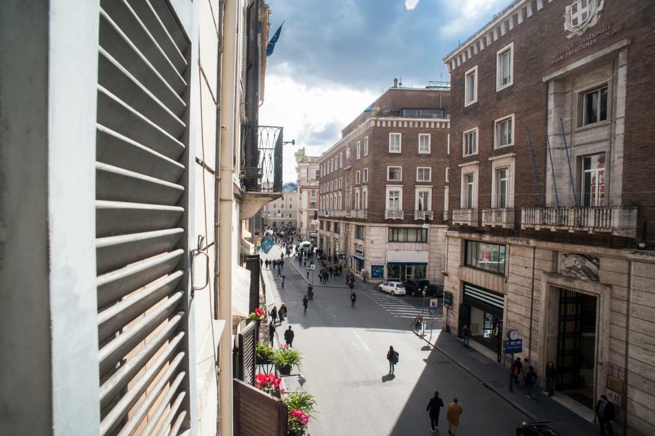 Santa Cecilia Apartment In Via Del Corso ローマ エクステリア 写真