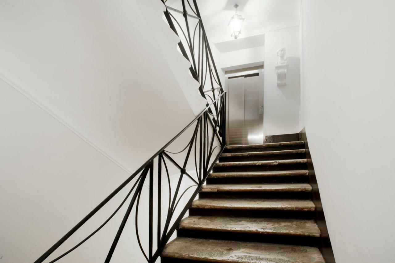 Santa Cecilia Apartment In Via Del Corso ローマ エクステリア 写真